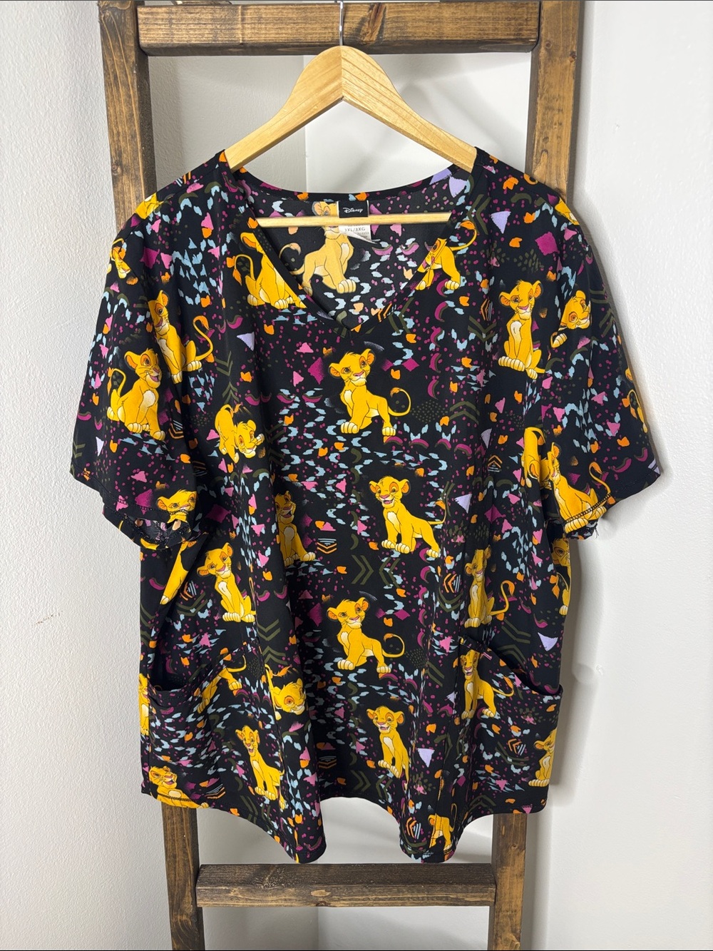 Disney Lion King Simba Print Scrub Top Size 3X